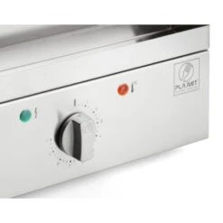 Pack Plancha électrique Chef 55 Lisse + Chariot Fermé + Housse + Capot - PLANET -Barbecue Soldes Boutique pack plancha elec chef 55 lisse char ferme houscapot 3